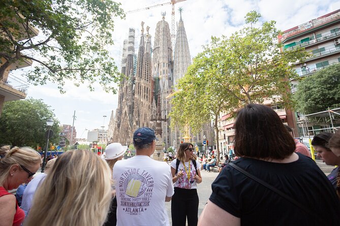 Guided Tour Sagrada Familia And Park Guell Inclusions