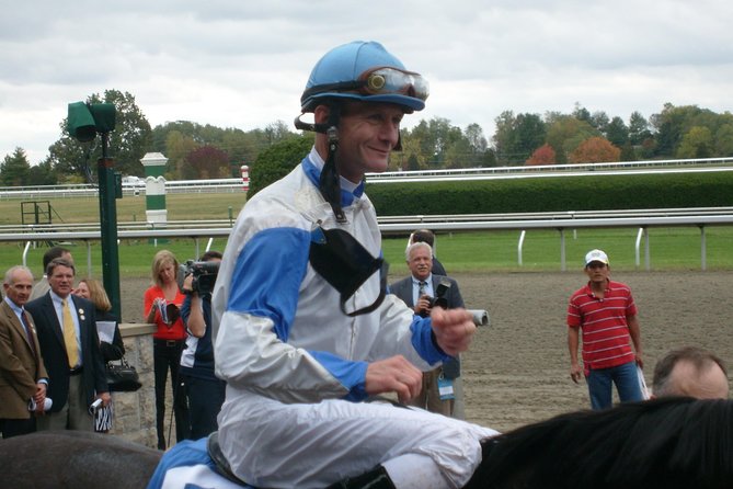 Half Day Thoroughbred Horse Farm Tour In Kentucky Safety And Accessibility