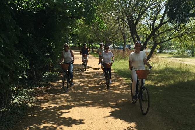 Hampton Court Palace Grounds Bike Tour Tour Details