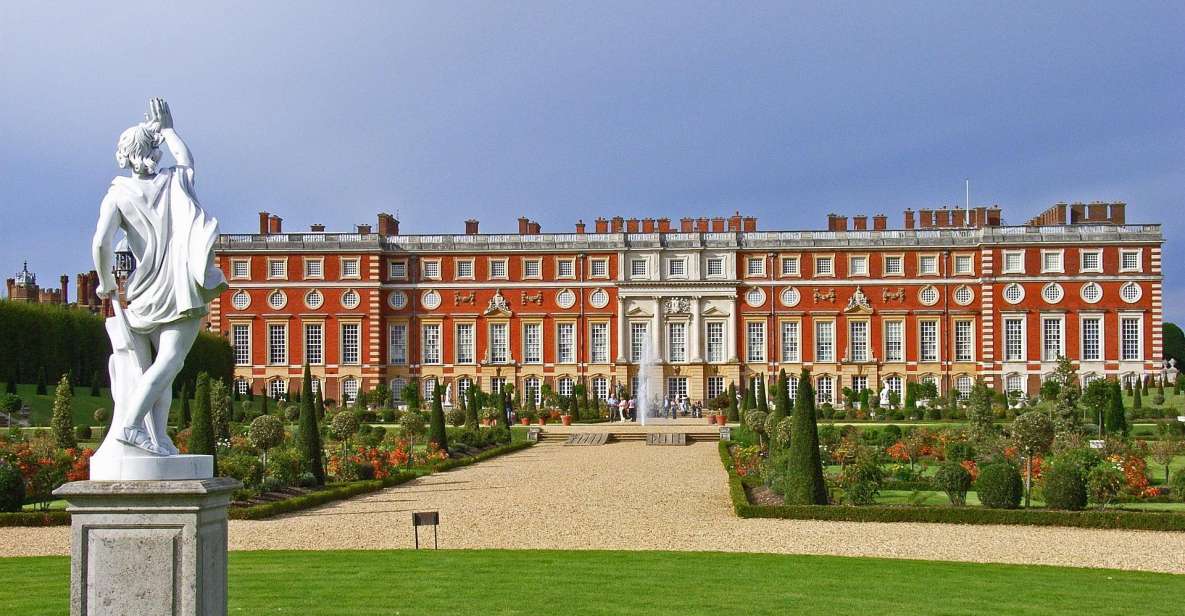 Hampton Court Palace Private Tour With Fast Track Entry - Tour Details