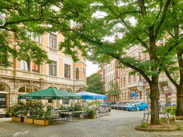 Hannover: Guided Walking Tour Of The List District Tour Overview