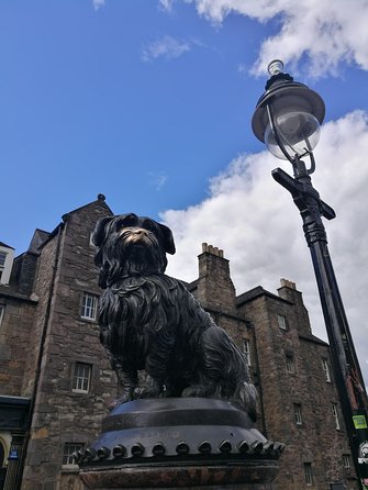 Helens Highs and Hidden Lows Tour - Exploring Edinburgh Castle