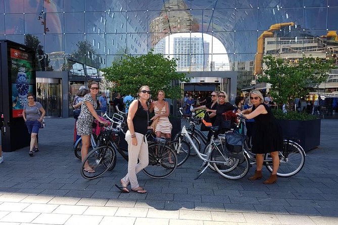 Highlights Rotterdam PRIVE Bicycle Tour - Cycle Through Lively Neighborhoods