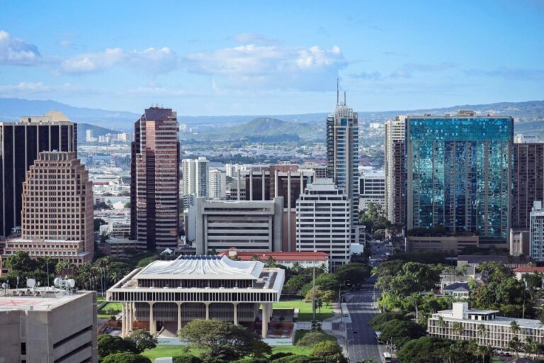 Honolulu Heritage: A Walk Through History Iolani Palace: Seat Of Monarchy