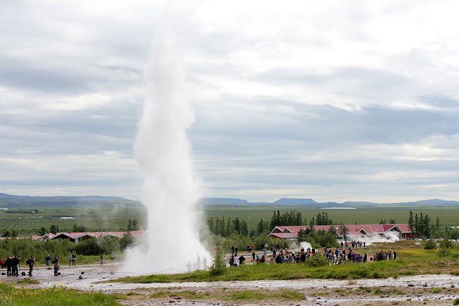 Iceland Complete: Around Iceland in 10 Days - Exploring the Golden Circle