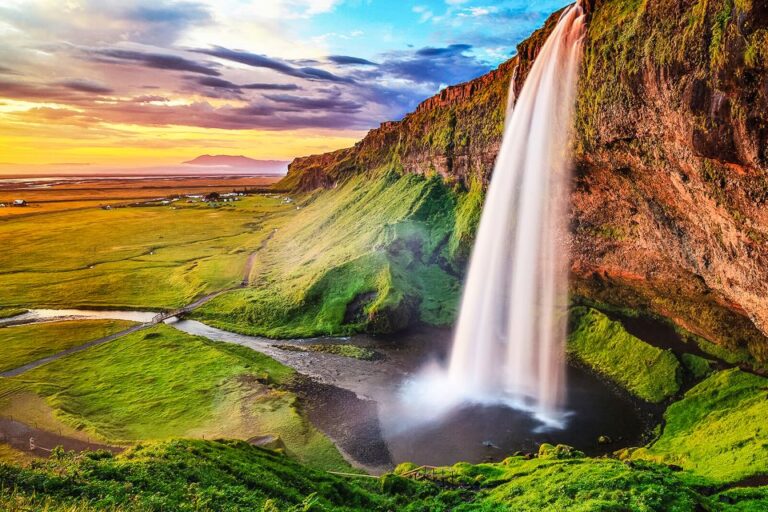 Iceland: Full Day South Coast, Black Beach & Waterfalls Tour Tour Details