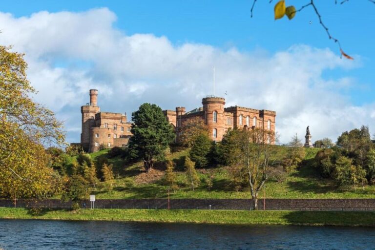 Inverness Family Footsteps: History And Markets Inverness Town House And Castle