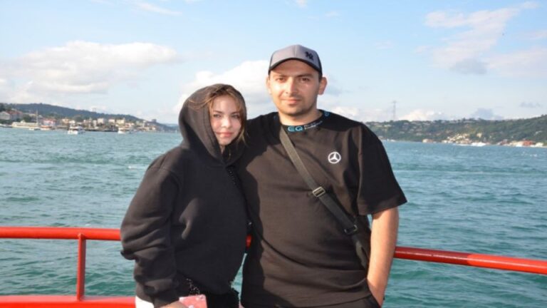 Istanbul: Bosphorus And Golden Horn Cruise Tour Tour Description