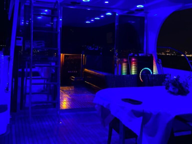 Istanbul Private Luxury Yacht On Bosphorus 14 Meter (46 Feet) Yacht Description