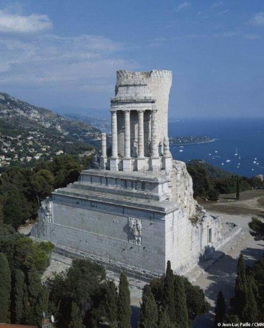 Italian Market San Remo, Menton & La Turbie - Tour Duration and Language Options