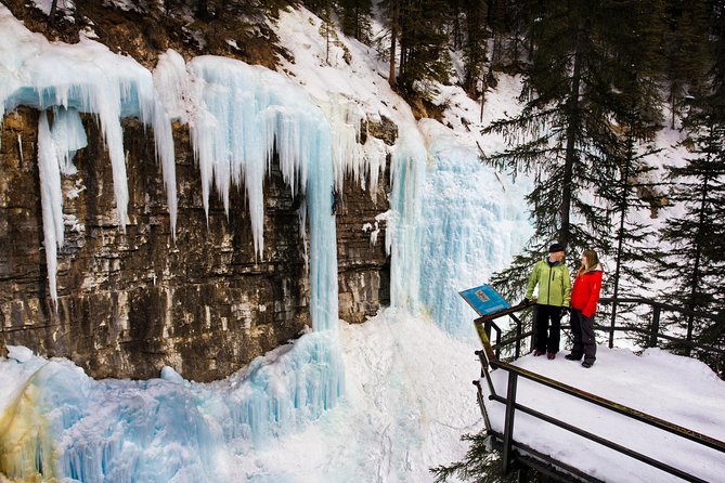 Johnston Canyon Icewalk From Banff Am Exploring Banffs Winter Wonderland