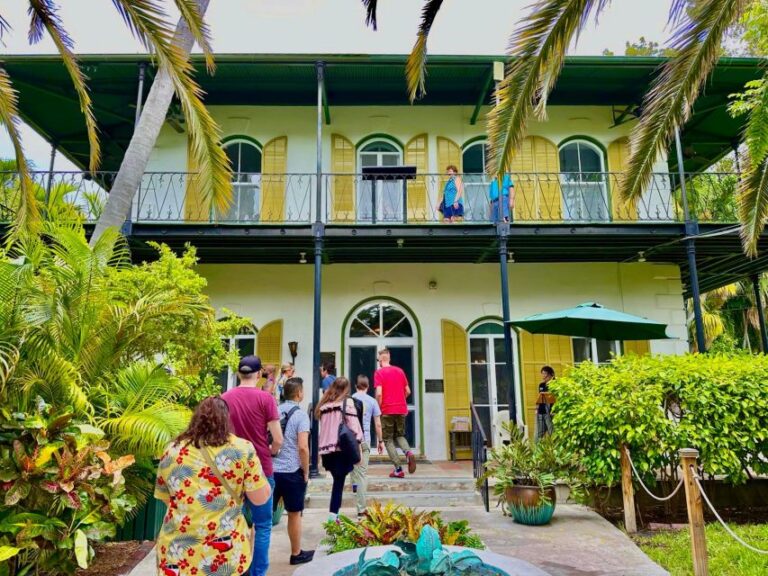 Key West: Hemingway Tour With 3 Food Tastings & 3 Cocktails Tour Overview