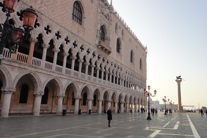 Kingly Venice: Doges Palace Ticket, Guided Tour & VR Experience - Overview of the Tour