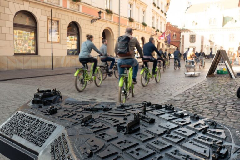 Krakow: 2–hour Evening Orientation Bike Tour Experience Highlights