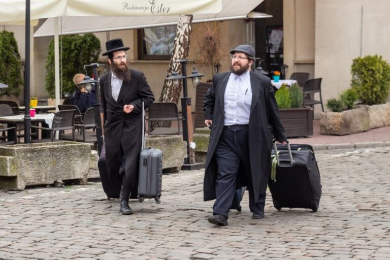 Krakow: Guided Kazimierz Jewish Quarter Walking Tour Tour Overview