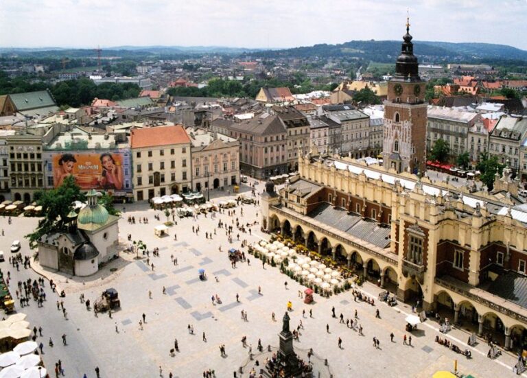 Krakow: Highlights Of Old & New Town Private Walking Tour Tour Overview