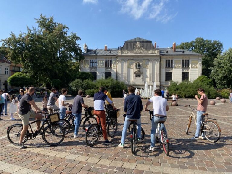 Krakow: Old Town Bike Tour With A Guide Tour Overview