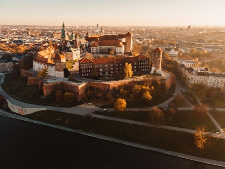 Krakow: Private Exclusive History Tour With A Local Expert Tour Overview