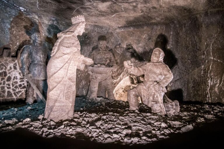 Krakow: Wieliczka Salt Mine Guided Tour Tour Overview