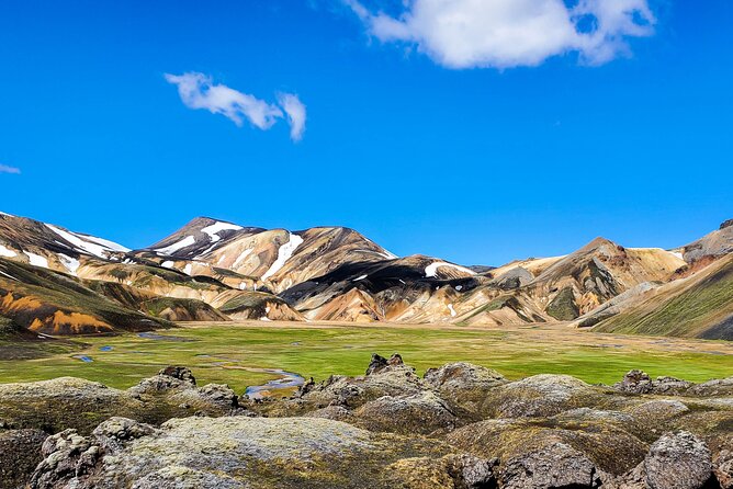 Landmannalaugar, Hekla, Sigoldugljufur 4x4 Tour With Hiking Tour Overview