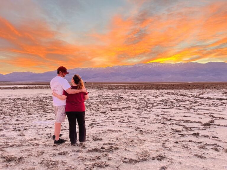 Las Vegas: Death Valley Day Trip With Stargazing Red Rock Canyon Overlook