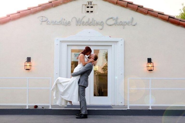 Las Vegas: Paradise Wedding Chapel Quickie Sign & Go Wedding Wedding Package Details