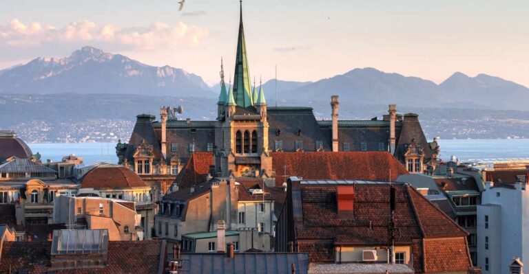 Lausanne: First Discovery Walk And Reading Walking Tour Tour Overview