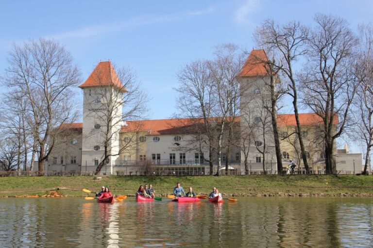 Leipzig: 3 Hour City Canoe Tour Tour Details