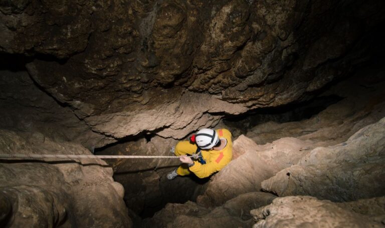 Lisbon: Arrábida Natural Park Cave Tour With Guide Tour Overview