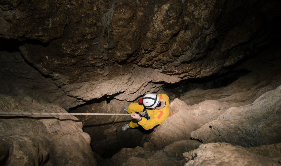 Lisbon: Arrábida Natural Park Cave Tour With Guide - Tour Overview