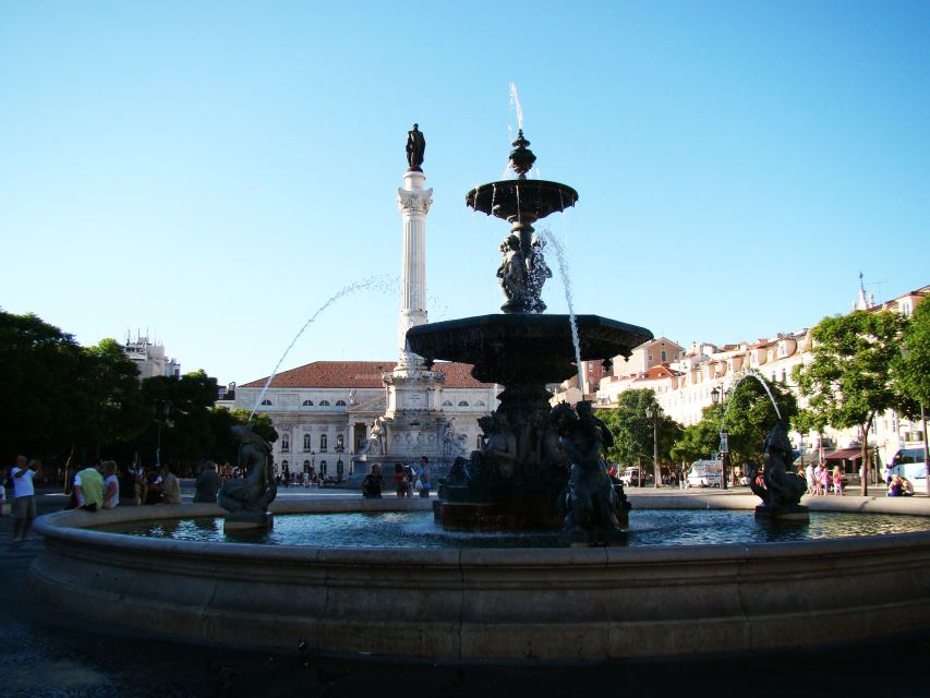 Lisbon: City Walking Tour With Local Guide - Tour Highlights