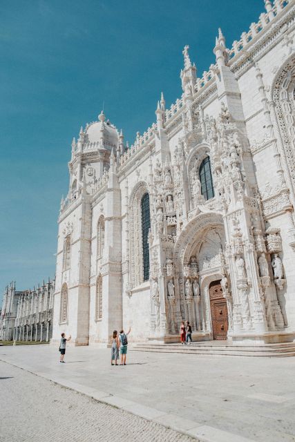 Lisbon Fado With Dinner (included) Private Tour Tour Overview