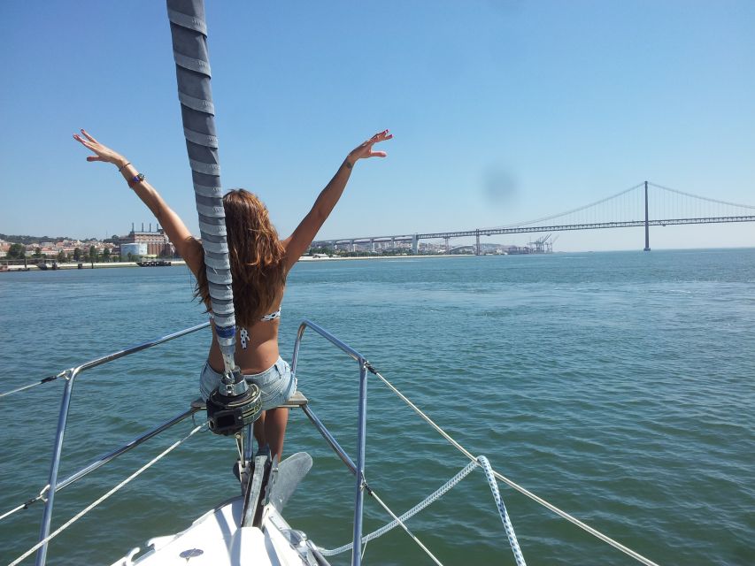 Lisbon: Lisbon Sightseeing by Boat With Locals - Tour Overview