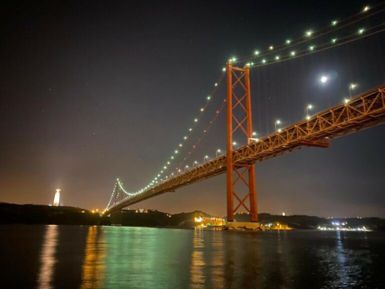 Lisbon: Sailing Tour By Night Tour Overview