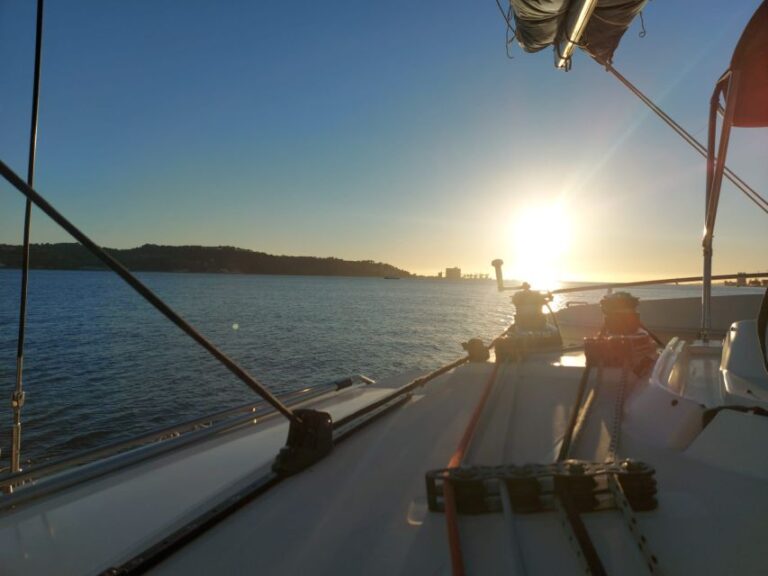 Lisbon: Sunset Catamaran Cruise With Welcome Drink Tour Overview