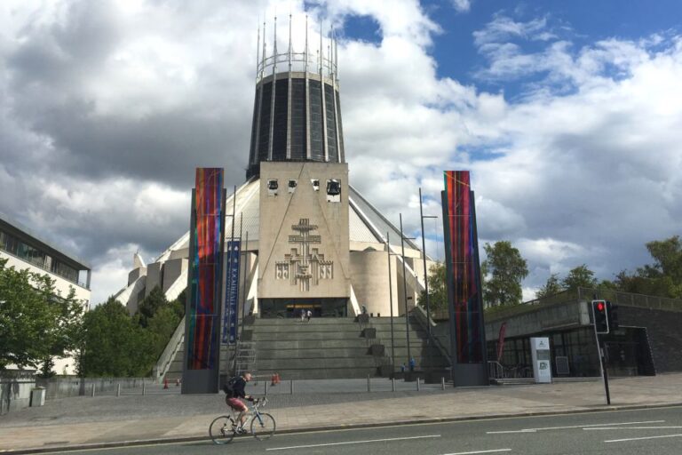 Liverpool: Self Guided City Sightseeing Treasure Hunt Activity Overview