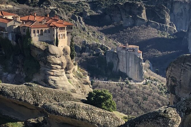 Local Agency - 1 Day by Train Thessaloniki to Meteora in English or Spanish - Itinerary Details