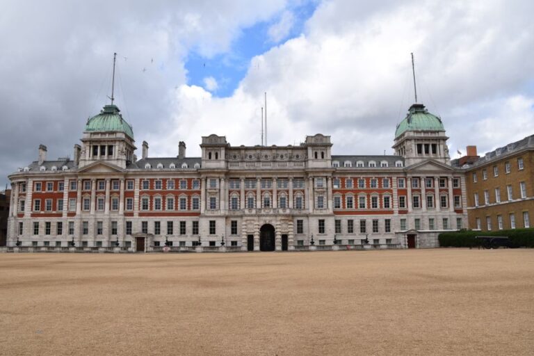 London: Central, Whitehall, And Westminster Walking Tour Tour Description