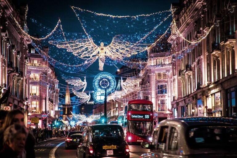 London Christmas Lights Tour By Vintage Bus Open Top Highlights