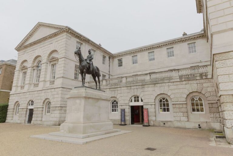 London: Household Cavalry Museum Entry Ticket Historical Artifacts And Troopers