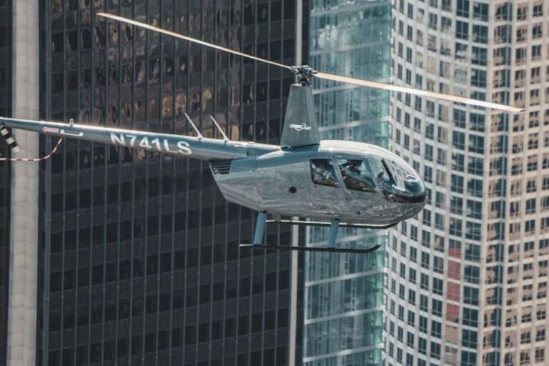 Los Angeles: 45 Minute Attractions Helicopter Tour Tour Details