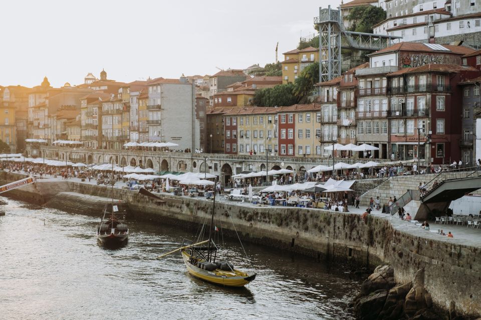 Luxury Private Driver-Guide: Exploring Porto in 4 Hours - Tailored Luxury Experience