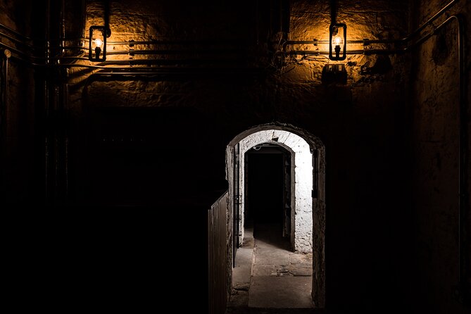 Luxury Whisky Tasting In Edinburghs Underground Vaults Overview Of The Whisky Tasting