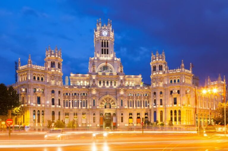 Madrid: Express Walk With A Local In 90 Minutes Tour Overview