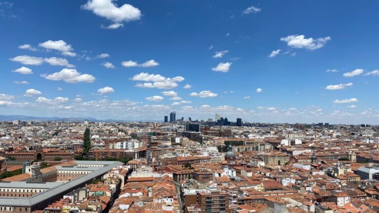 Madrid: Gran Vía Rooftops And Architecture Tour Tour Duration And Languages