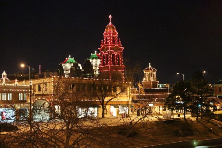 Magical Kansas City Christmas Stroll Festive Start At Union Station