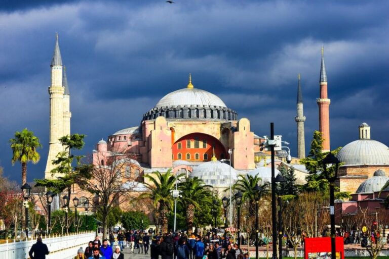 Magnificent Istanbul Full Day City Tour With German Guide Hagia Sophia: Architectural Marvel