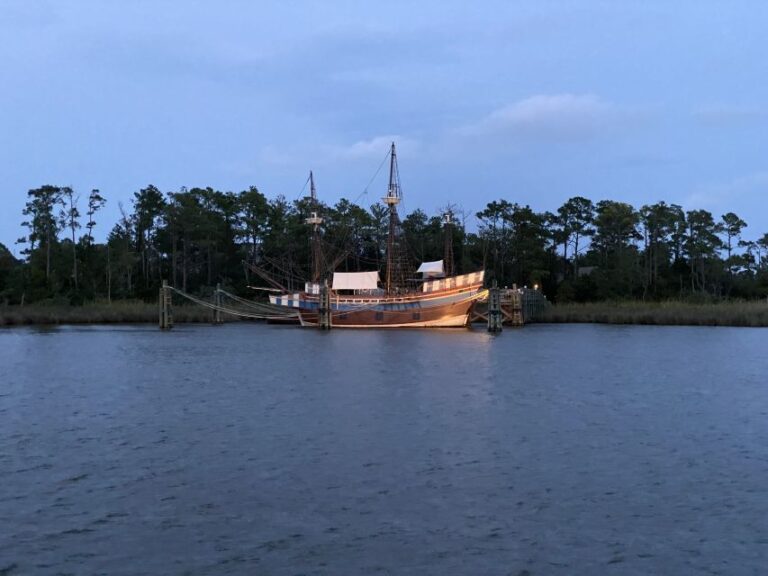 Manteo: Outer Banks Ghost Walking Tour Tour Overview