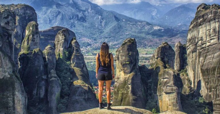 Meteora Homo Sapiens Museum & 300 Spartans Battlefield Tour Overview