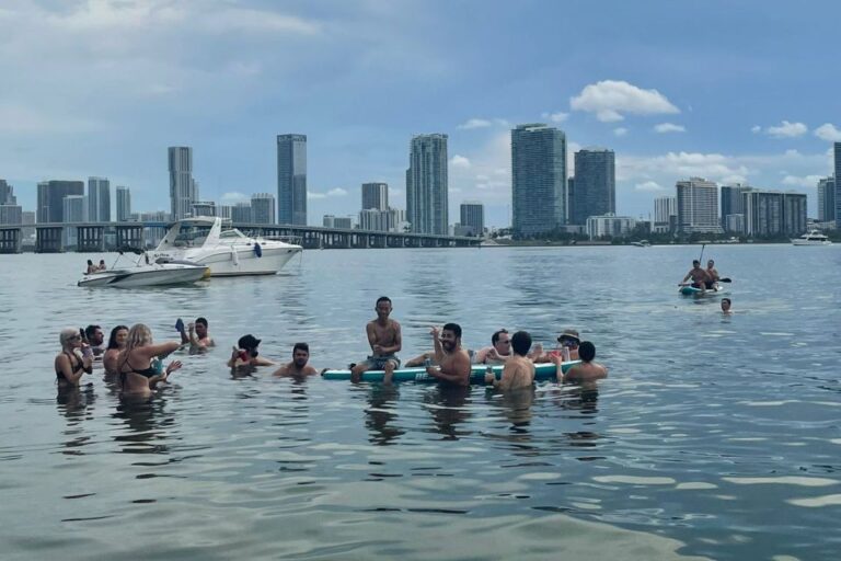 Miami Extreme Aquatic Experience : Boat, Jet Ski, Water Toys Activity Details